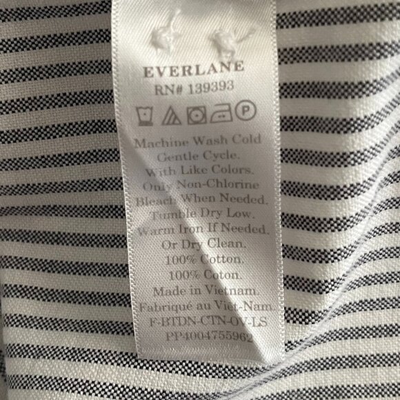Everlane Japanese Square Oxford Button Down Shirt Size 6 Grey/White Striped - Picture 4 of 8